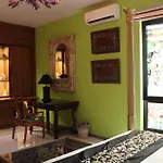 Eklectic Hotel Boutique