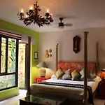 Eklectic Hotel Boutique