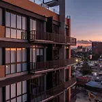 Loft In The Heart Of Americana, Have An Artsy Stay