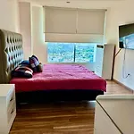 Atala, Departamento 46, Piso 16