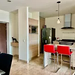 Atala, Departamento 46, Piso 16