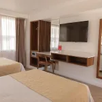 Six Hotel Guadalajara Degollado
