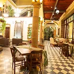 Casa Pedro Loza