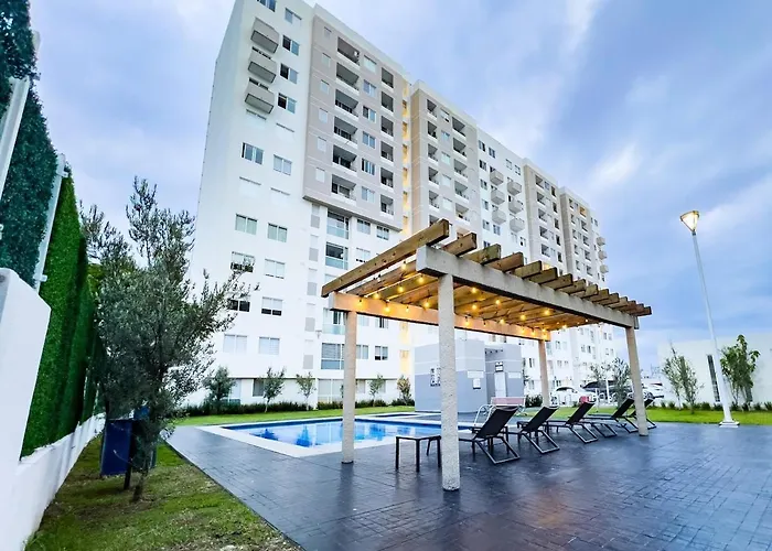 Modern 12Th-Floor Penthouse W 2 Balconies & City Views