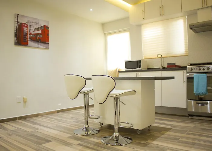 Cozy Loft *London* / Centrico Zapopan