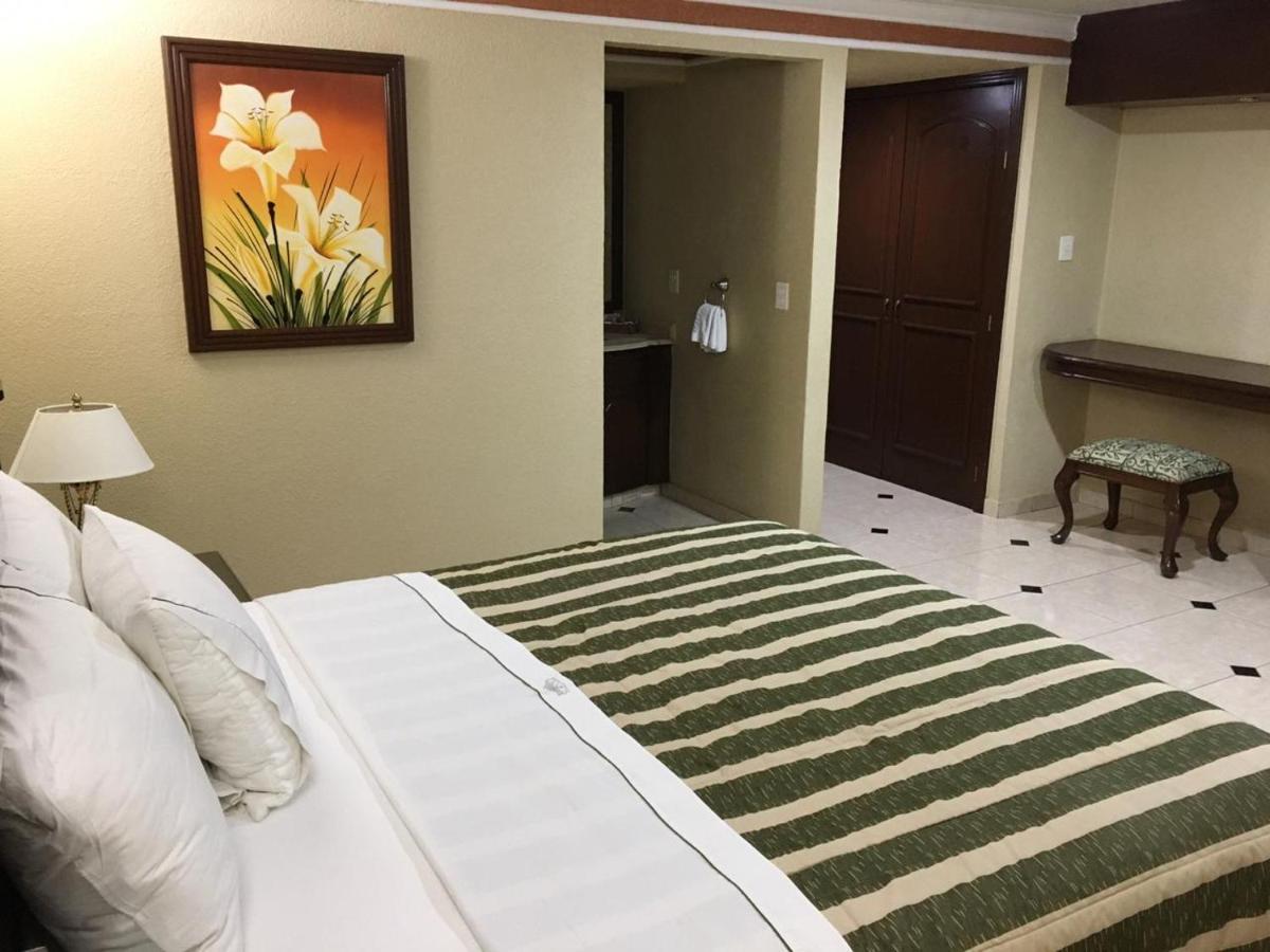 Casino Plaza Hotel 4*