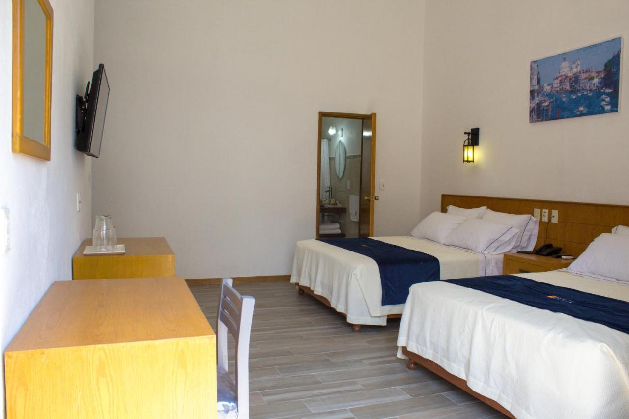 Real De Castilla Hotel 3*