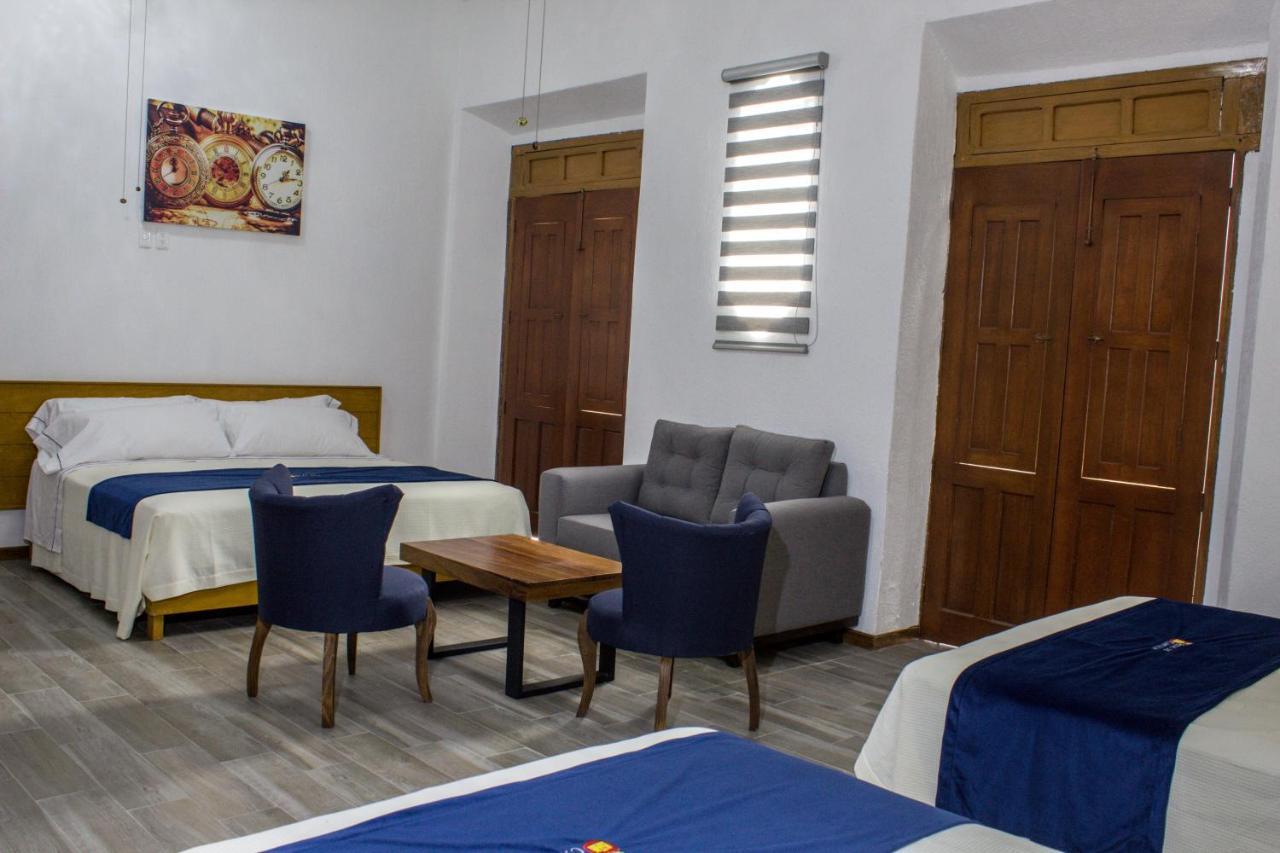 Hotel Real De Castilla 3*