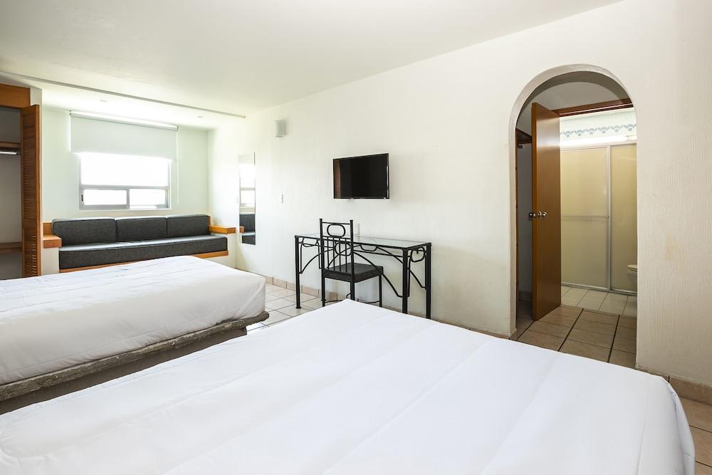 Arboledas Expo Hotel 2*