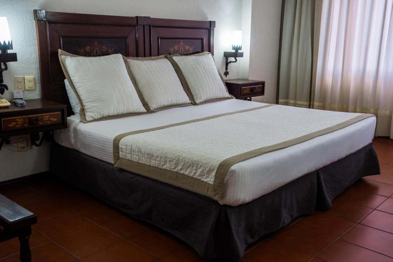 Hotel Fenix