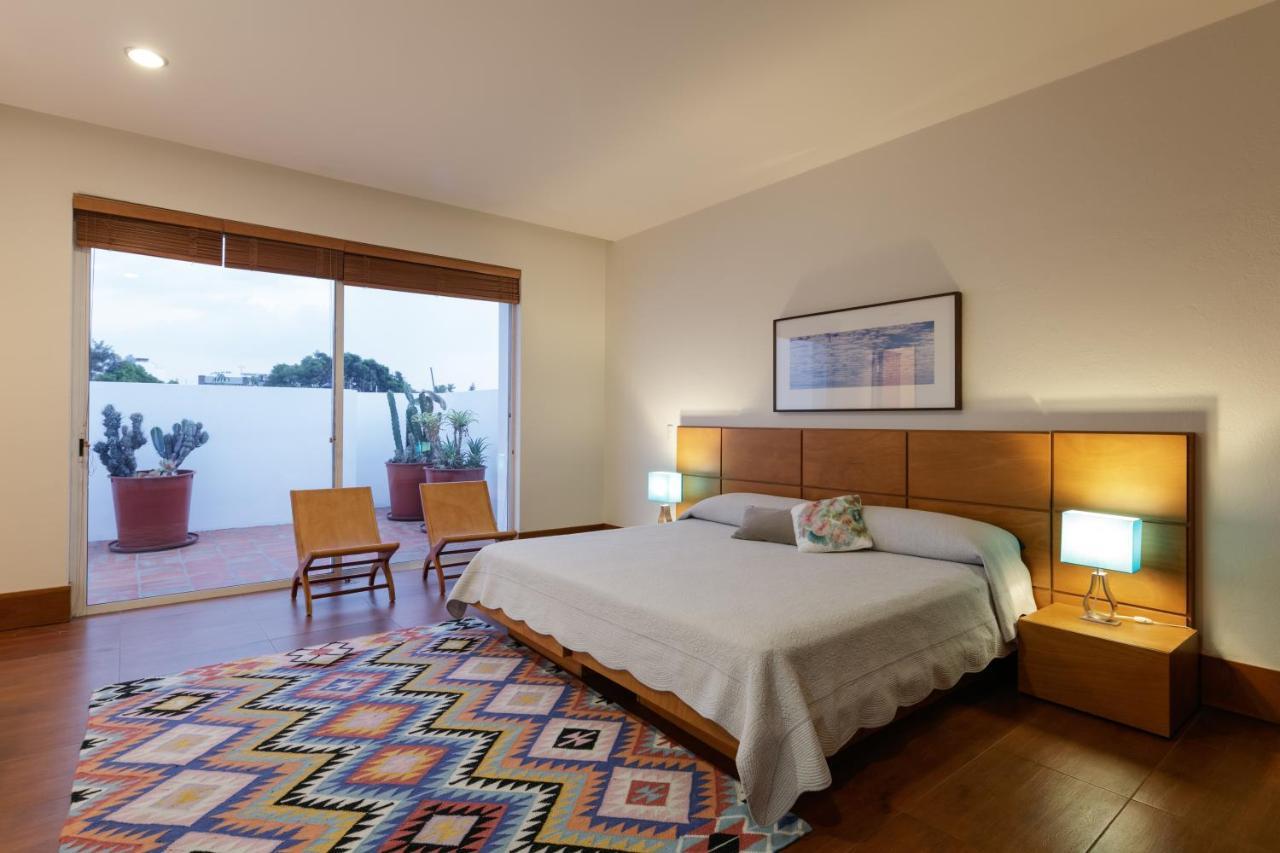 Aparthotel West End