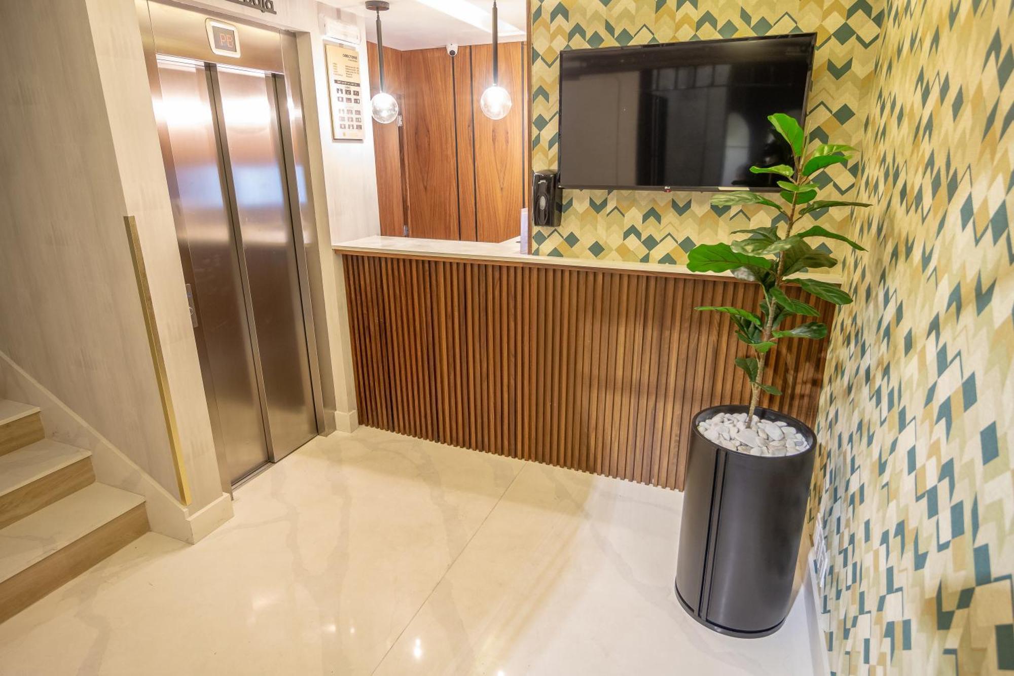 Hotel Six Degollado
