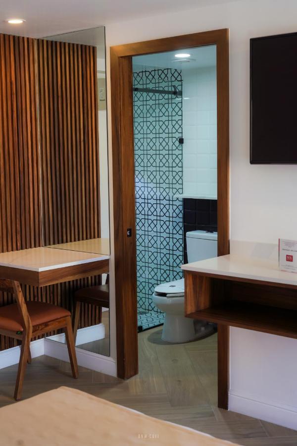 Six Degollado Hotel 3*