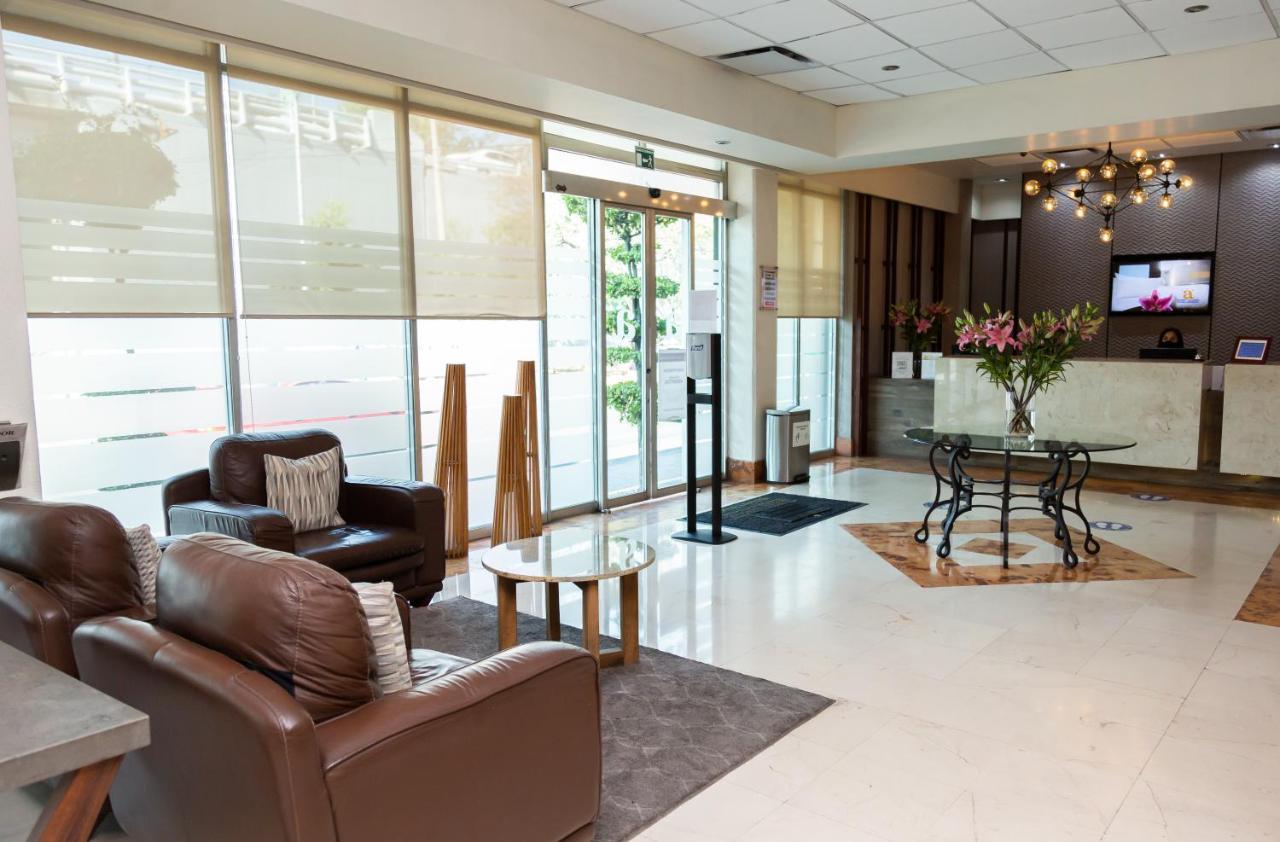 Hotel Expo Abastos 3*