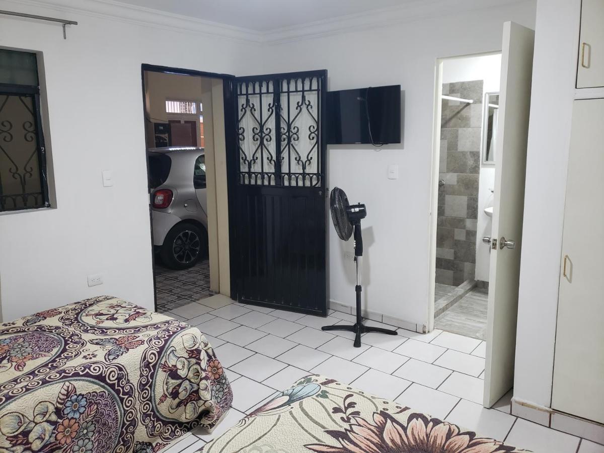 Apartment Casa Zona Iteso, Expo Guadalajara, Plaza Del Sol, Bugambilias.