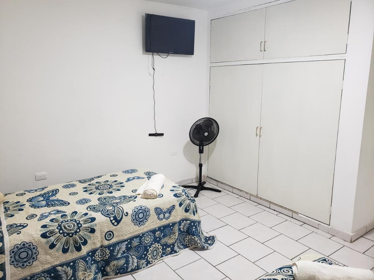 Apartment Casa Zona Iteso, Expo Guadalajara, Plaza Del Sol, Bugambilias. Guadalajara