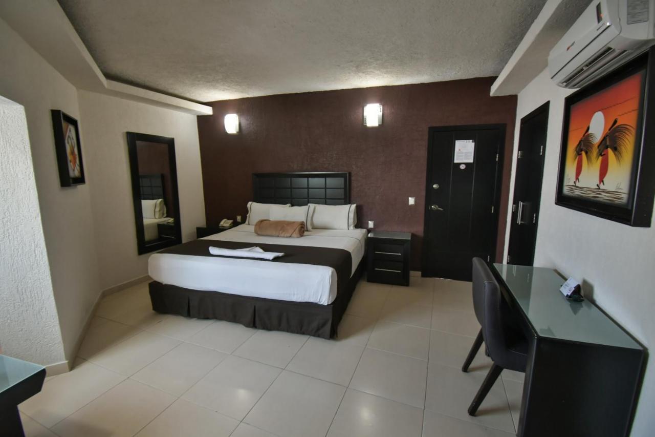 Portonovo Plaza Centro Hotel 3*