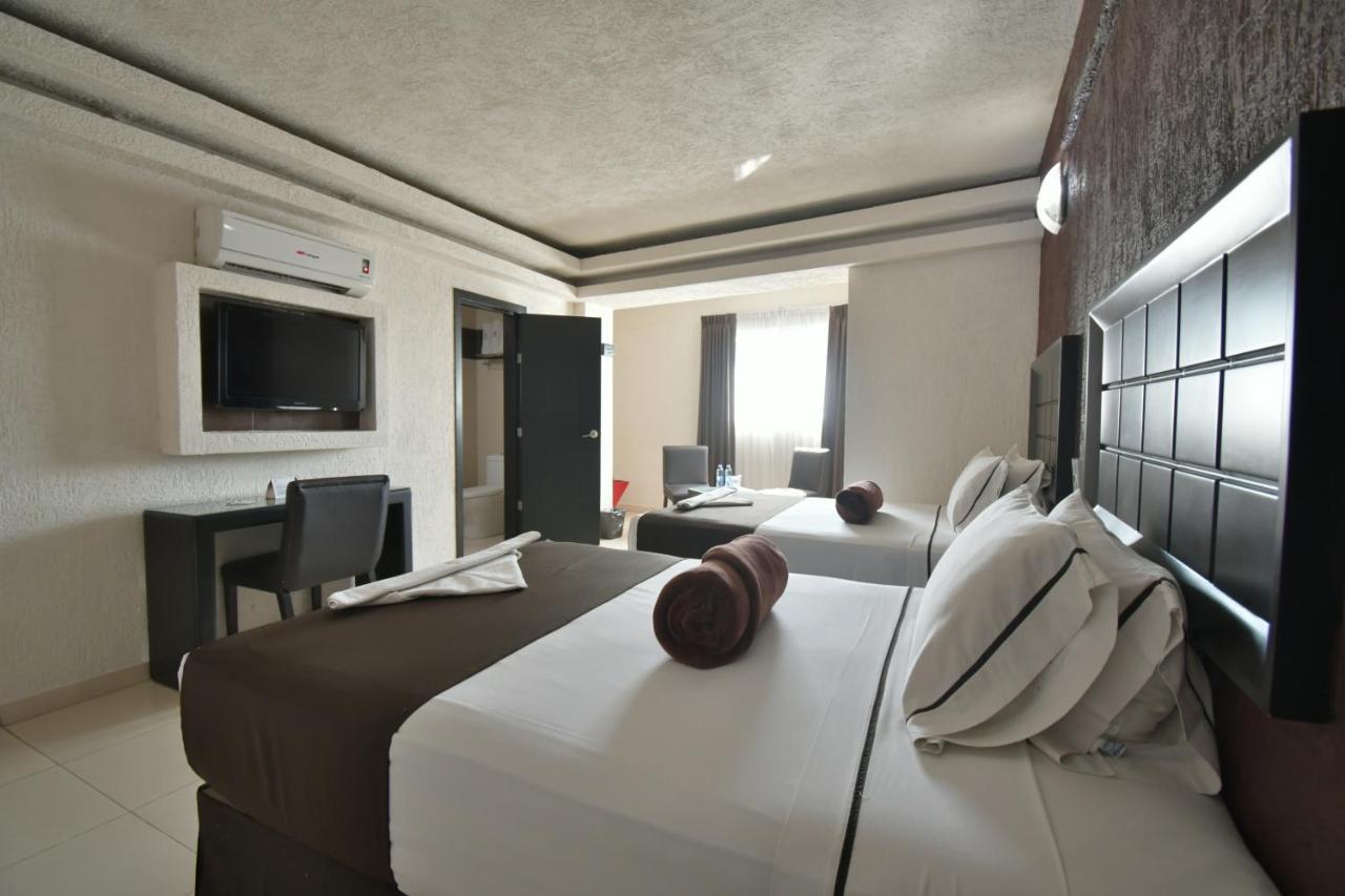 Hotel Portonovo Plaza Centro 3*