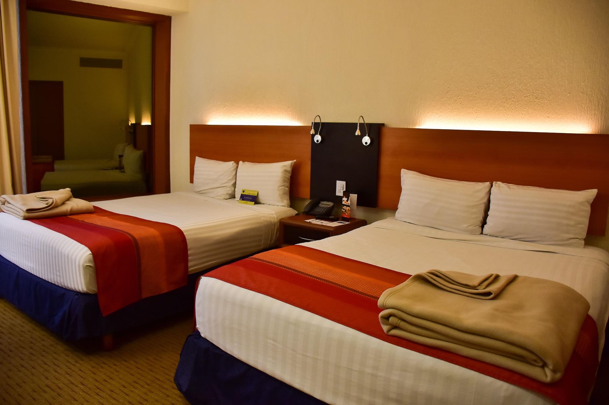 Hotel Plaza Expo 4*