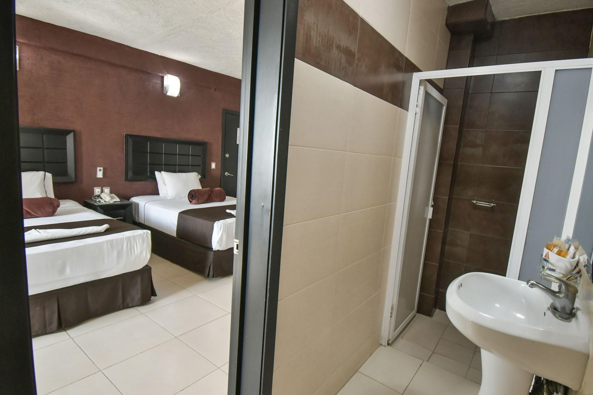 Portonovo Plaza Centro Hotel 3*