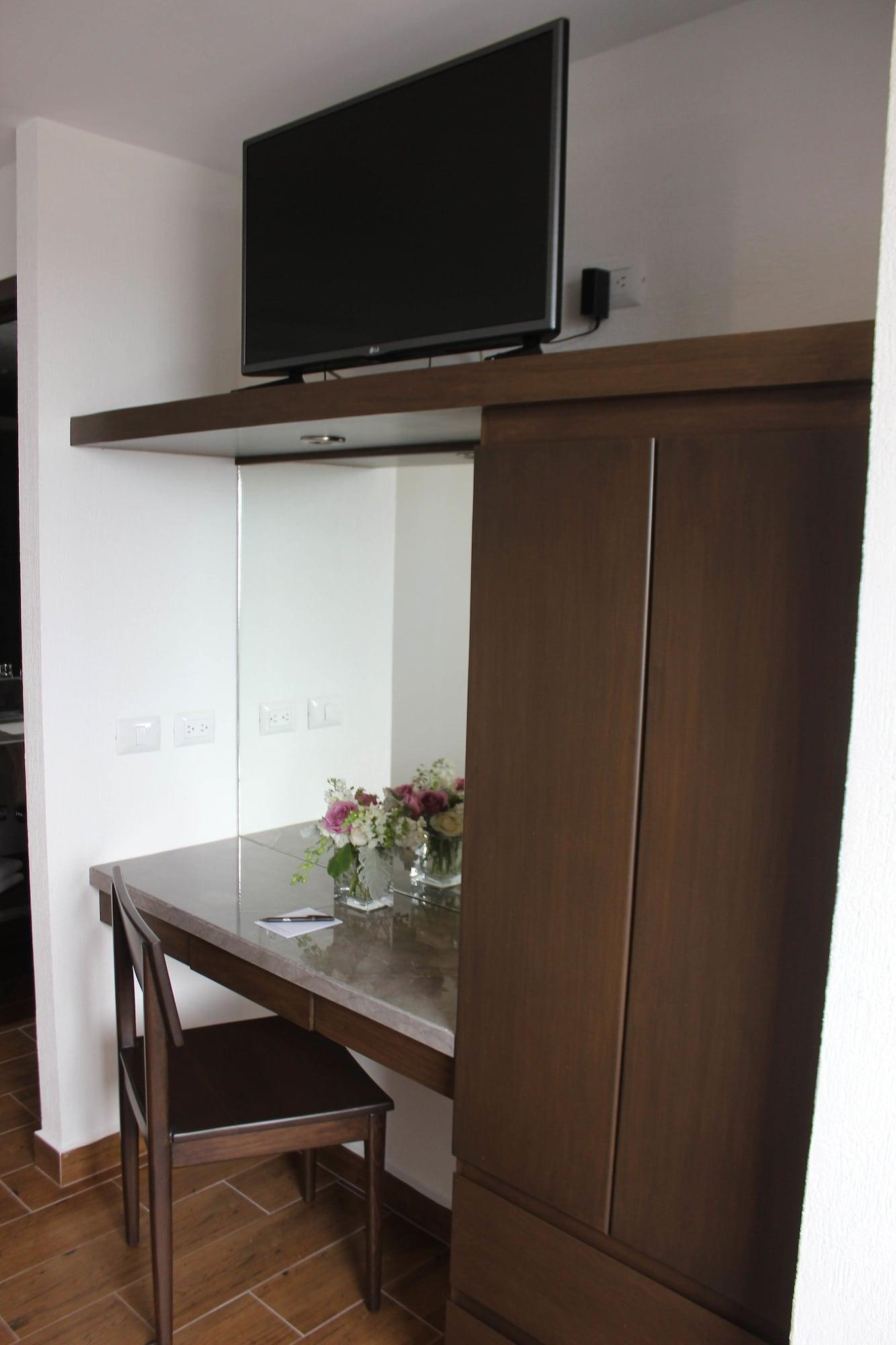 Eco Expo Hotel 4*