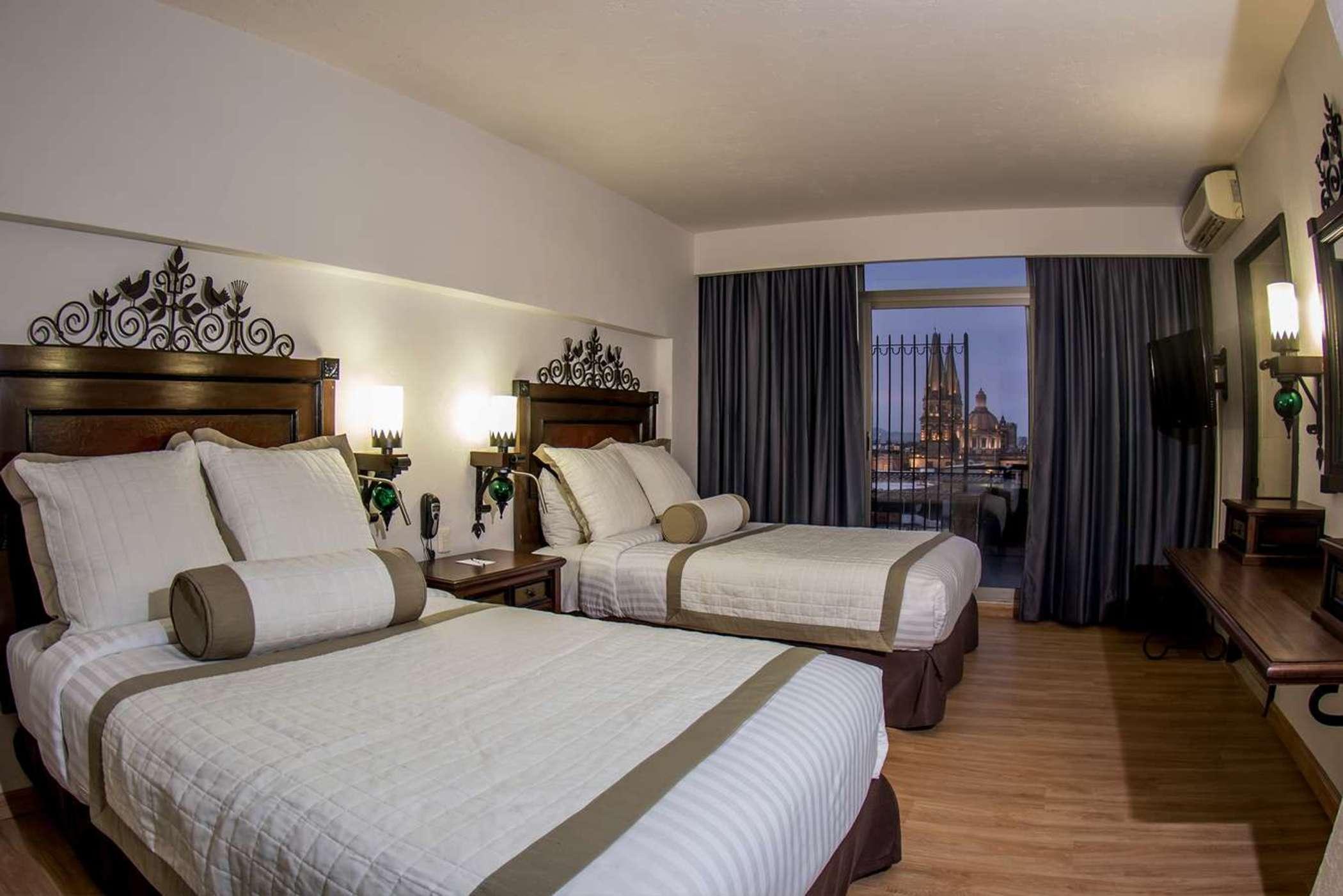 Hotel Fenix