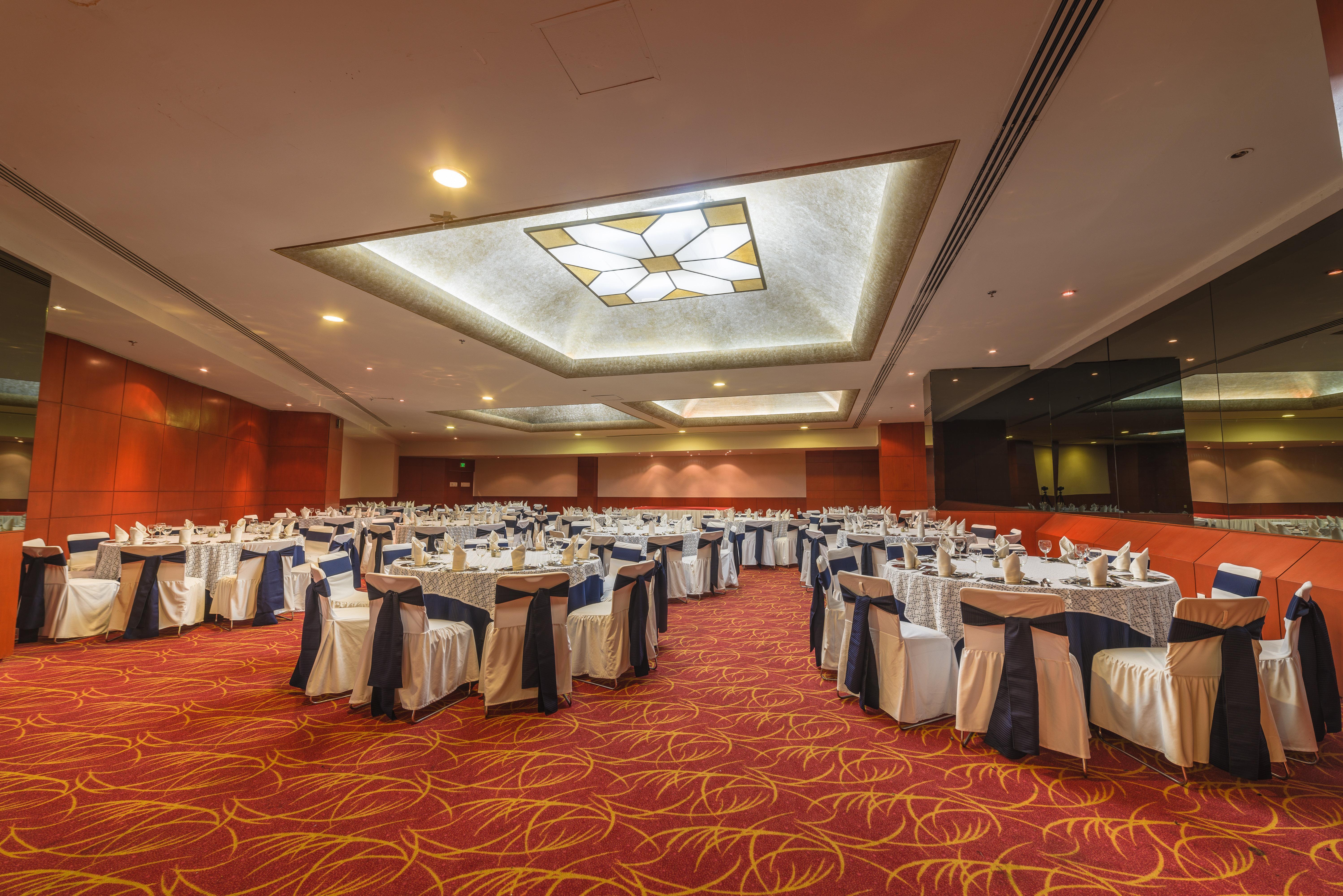 Holiday Select By Ihg 4*
