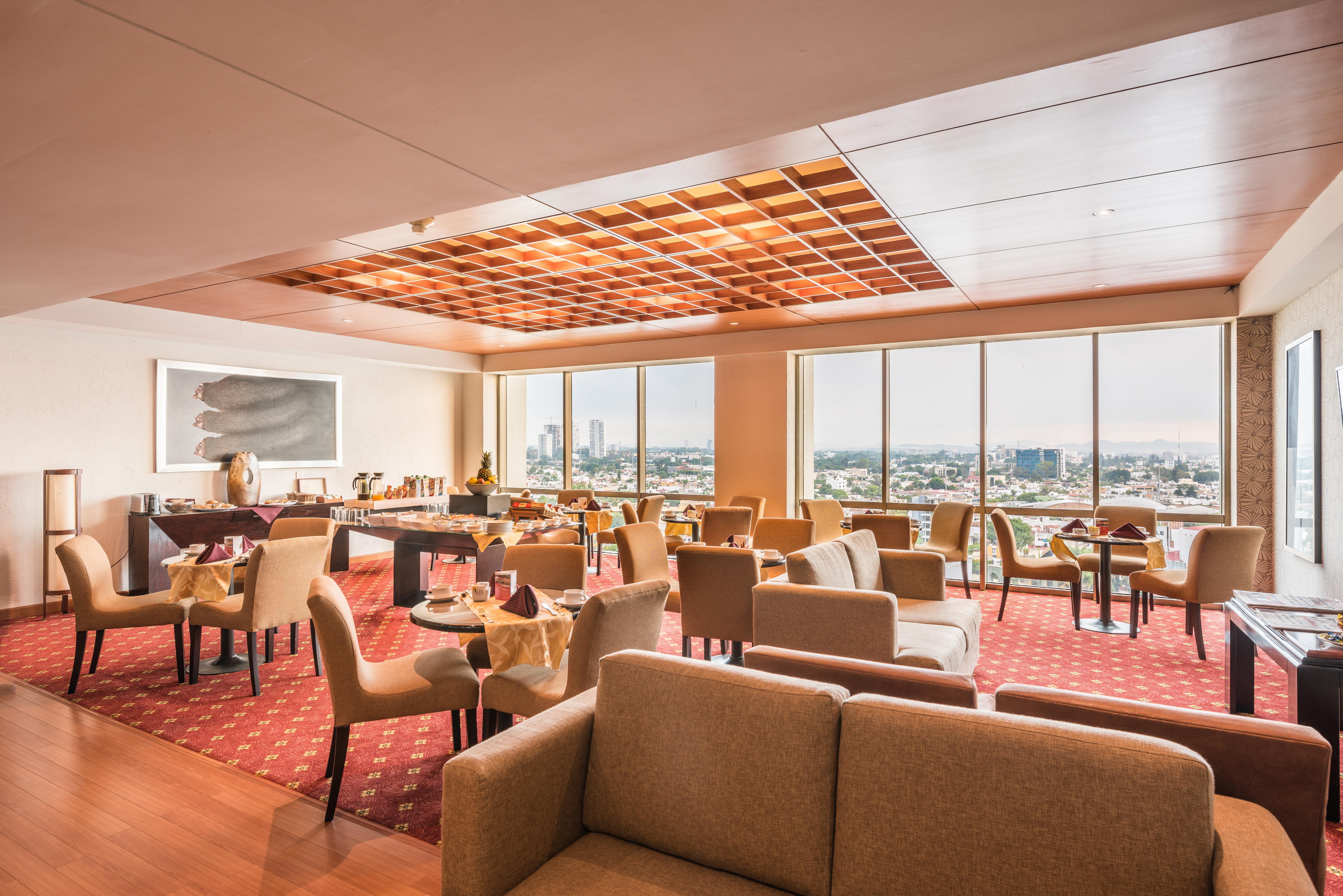 Hotel Holiday Select By Ihg