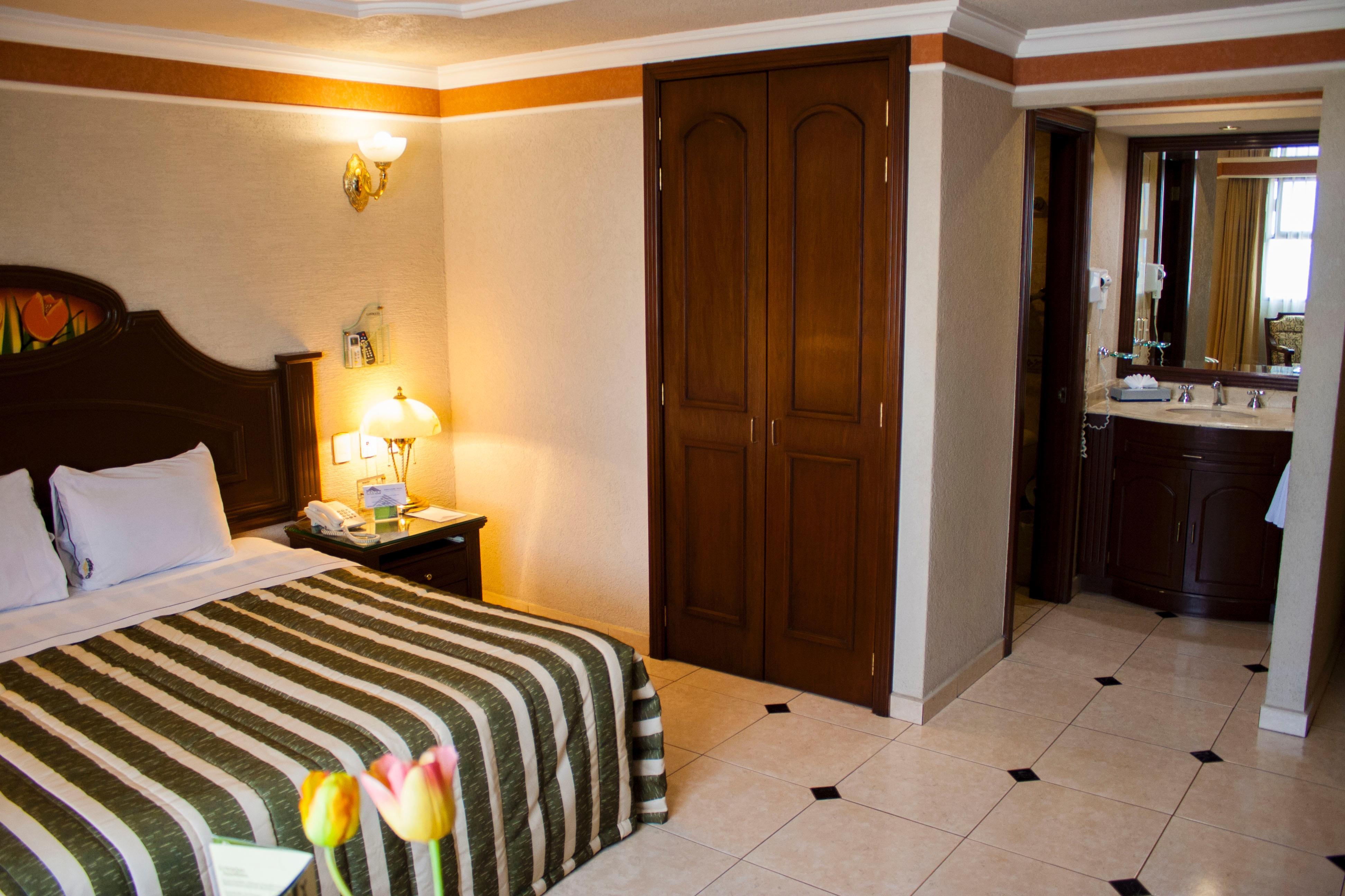 Casino Plaza Hotel