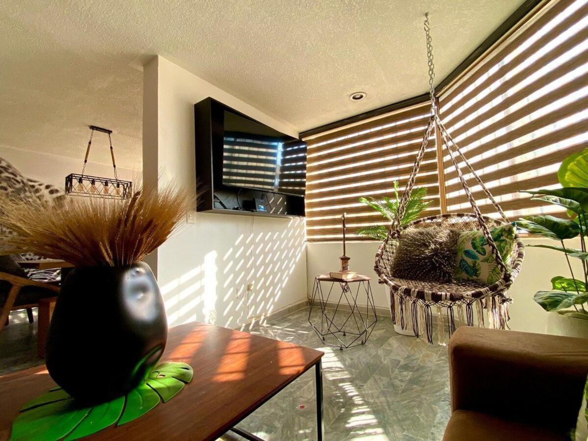 Planta Baja Enorme, Jardin, Parking, Hasta 11 Pax