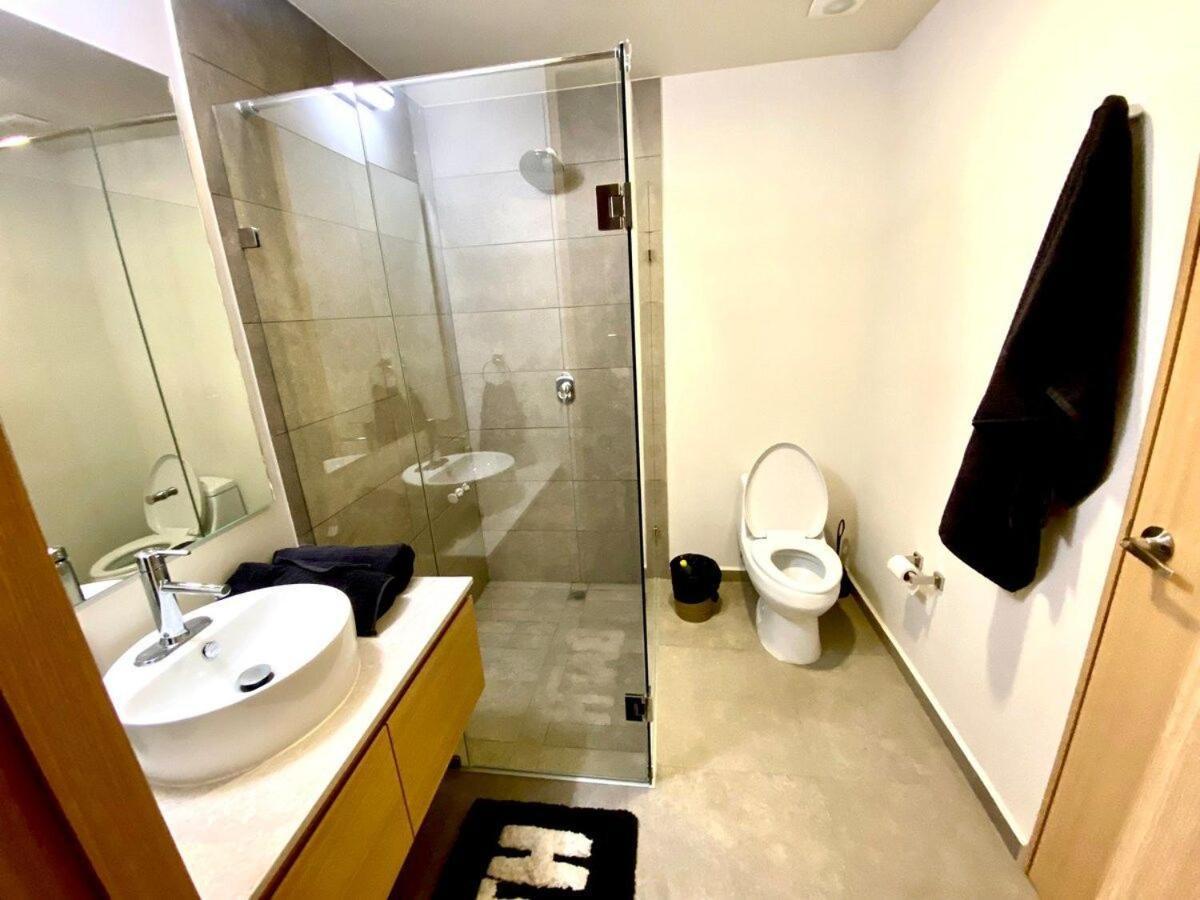 Apartment Ph En Piso 14, Mucha Seguridad Con Jacuzzi Y Gym *