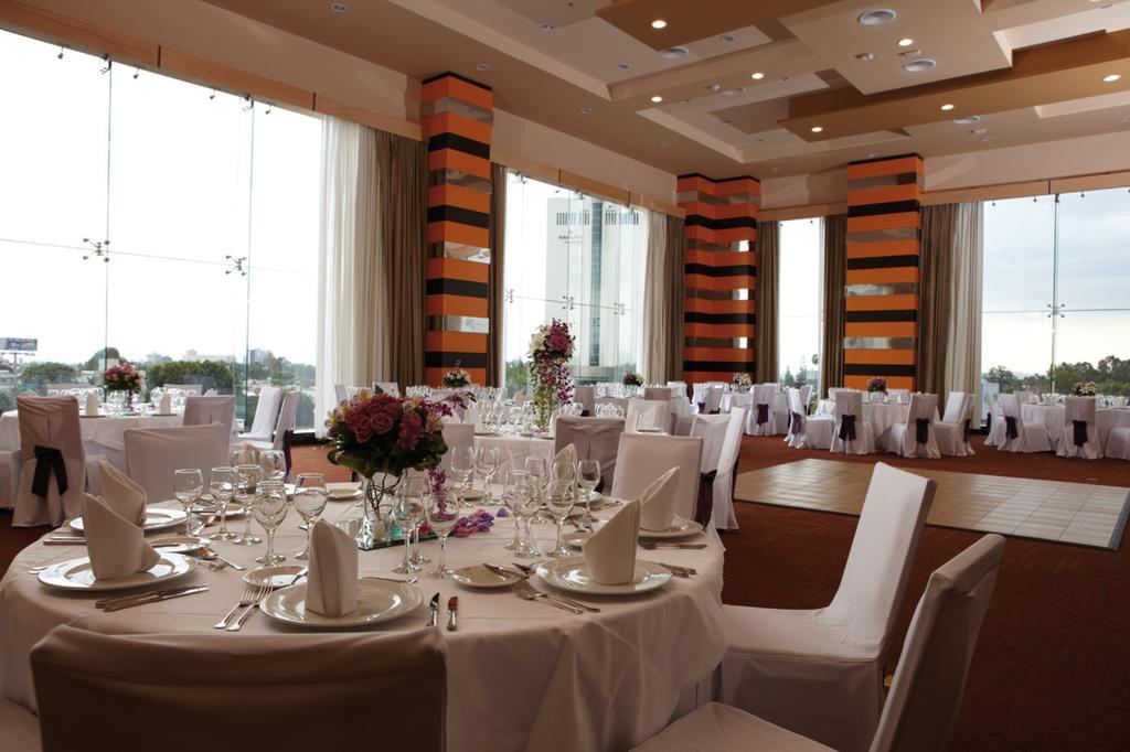 Riu Plaza Hotel