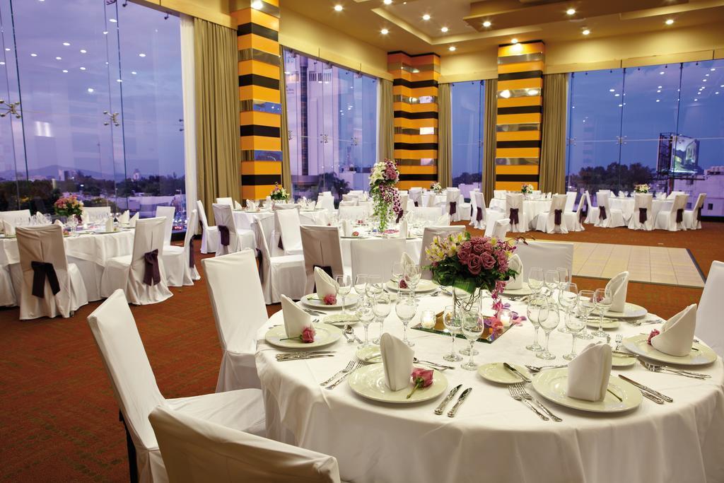 Hotel Riu Plaza 4*