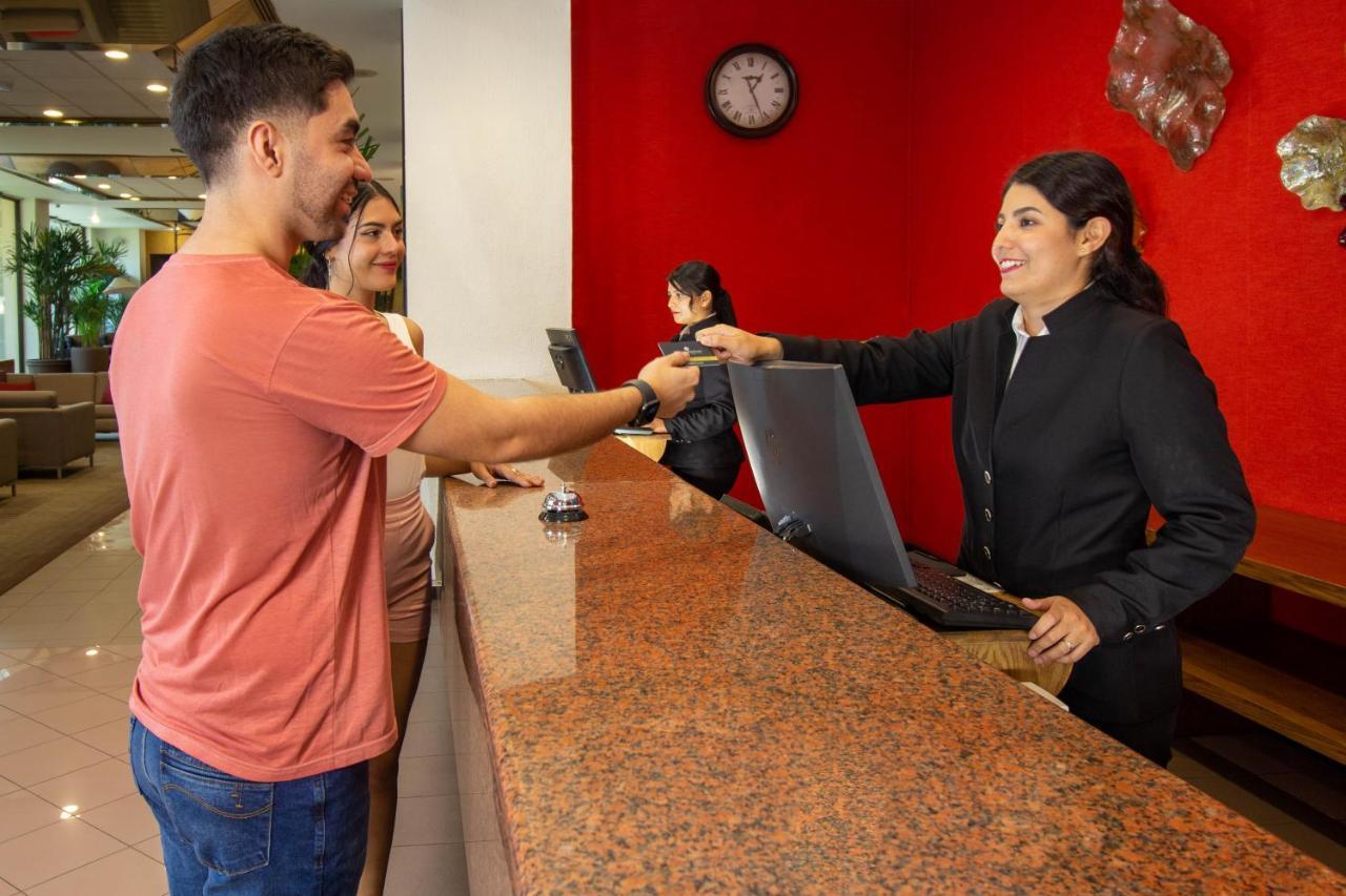 Hotel Plaza Expo Guadalajara
