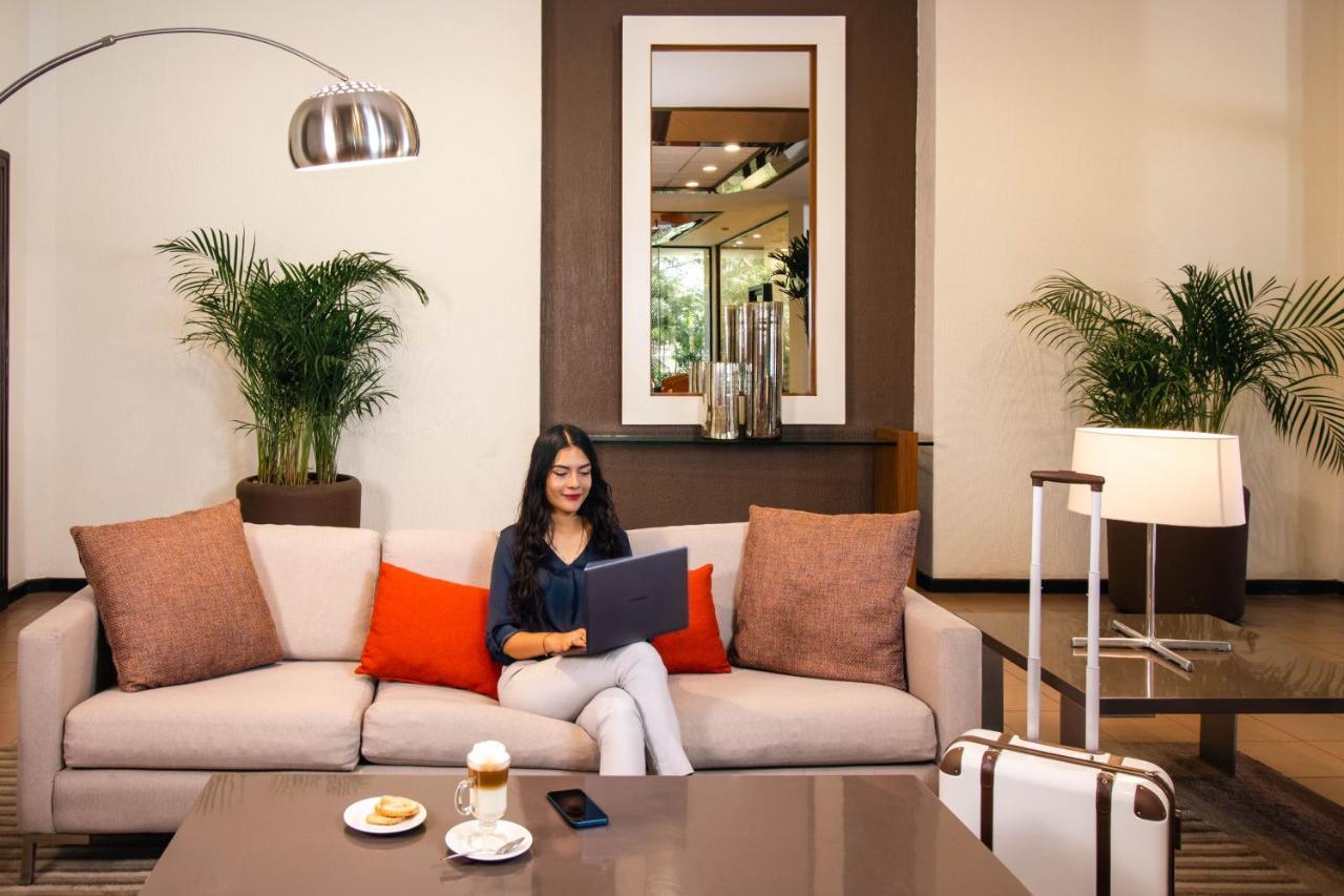 Hotel Plaza Expo