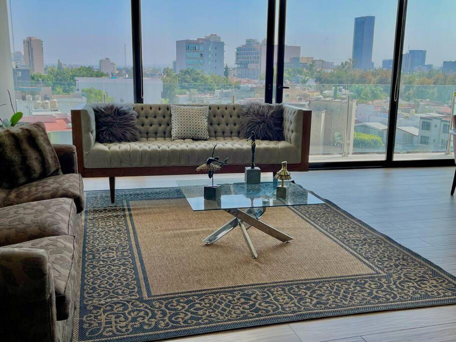 Elegance Apartment *