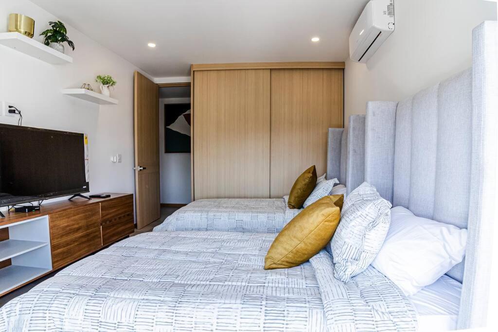Nuevo Lujosos - Torre Nau Apartment *