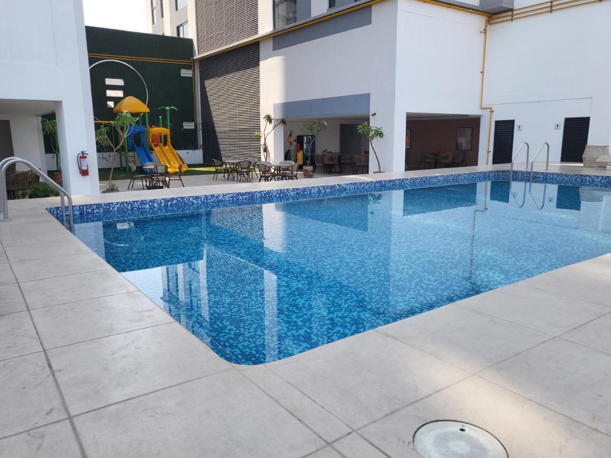 Departamento Familiar O De Negocios * Guadalajara