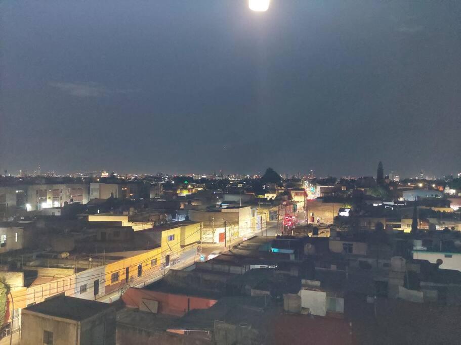 Mi Casa, Tu Casa Apartment *