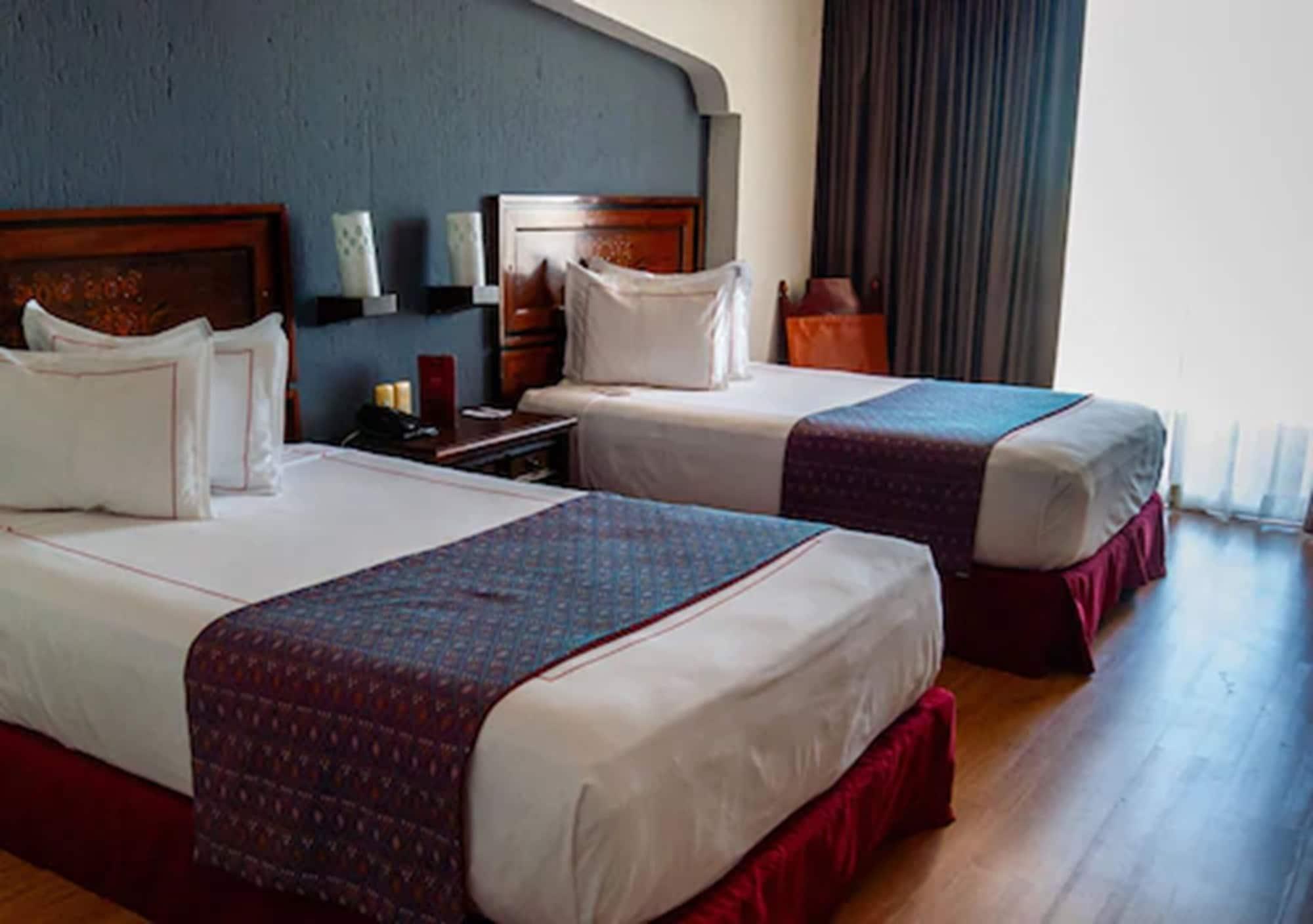 Hotel Fenix