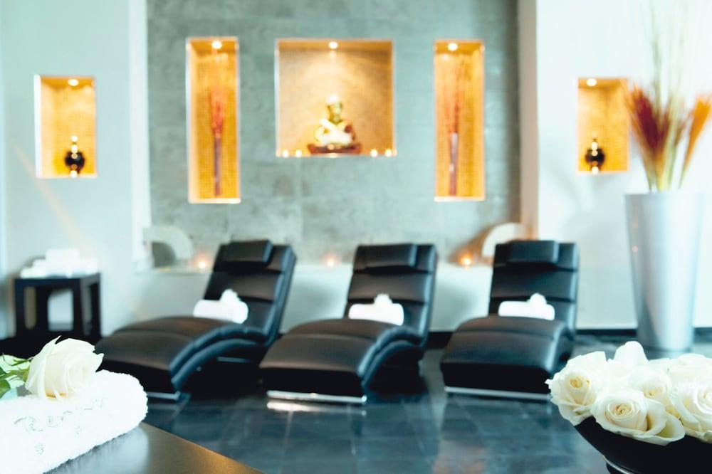 Hotel Riu Plaza 4*