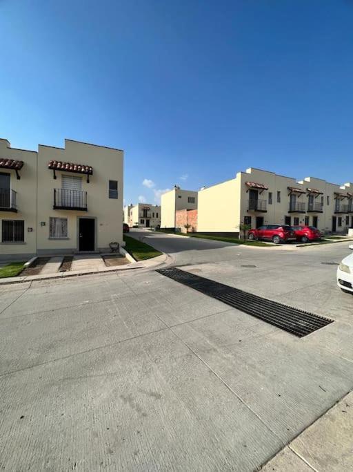 Hermosa Casa, Sur De Guadalajara