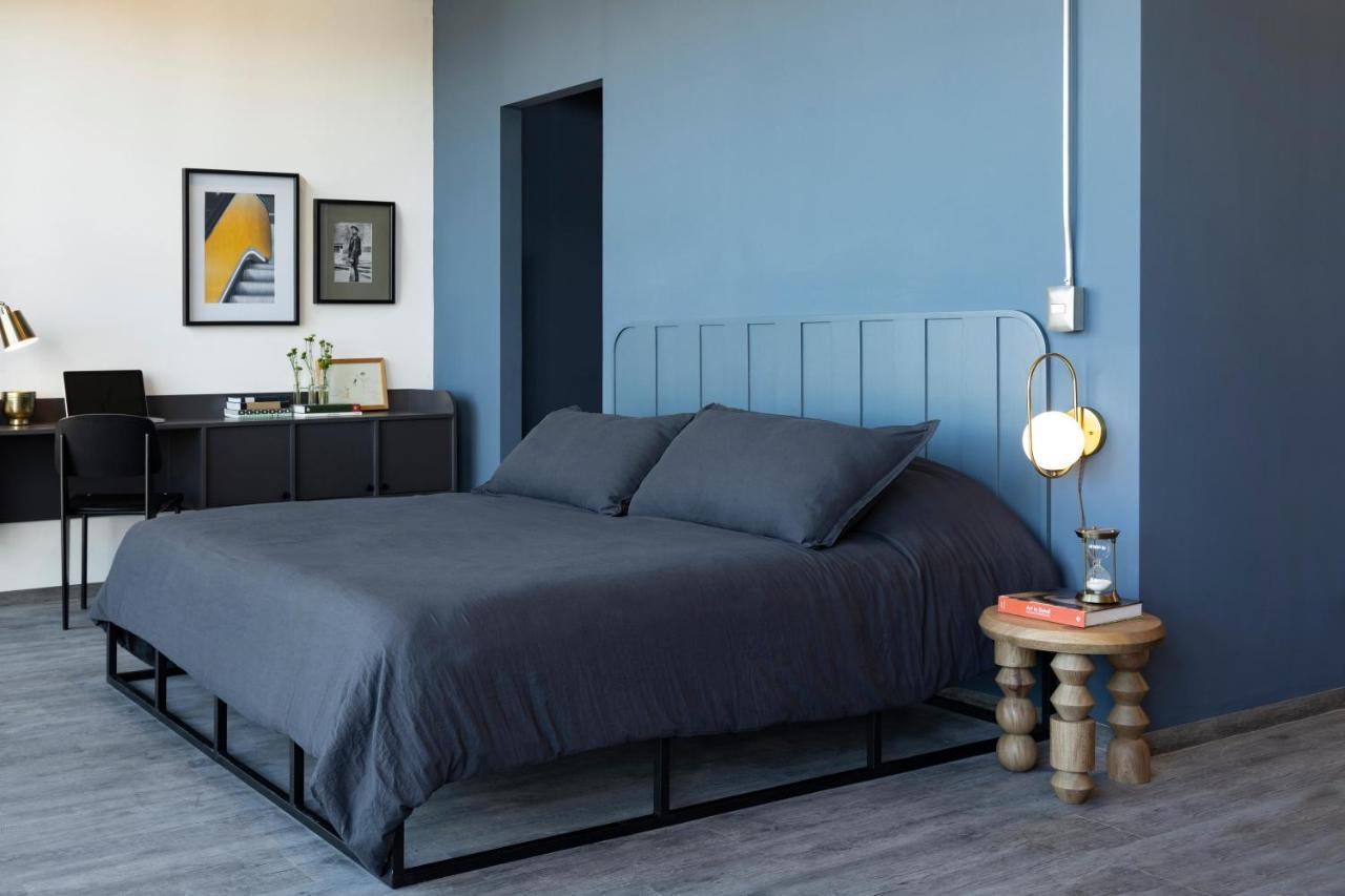 Hotel Loft In The Heart Of Americana, Have An Artsy