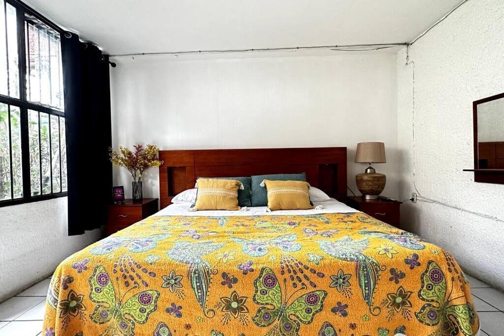 #9-fast Wifi-private Apto-street Entry-garden-cabletv Holiday home *