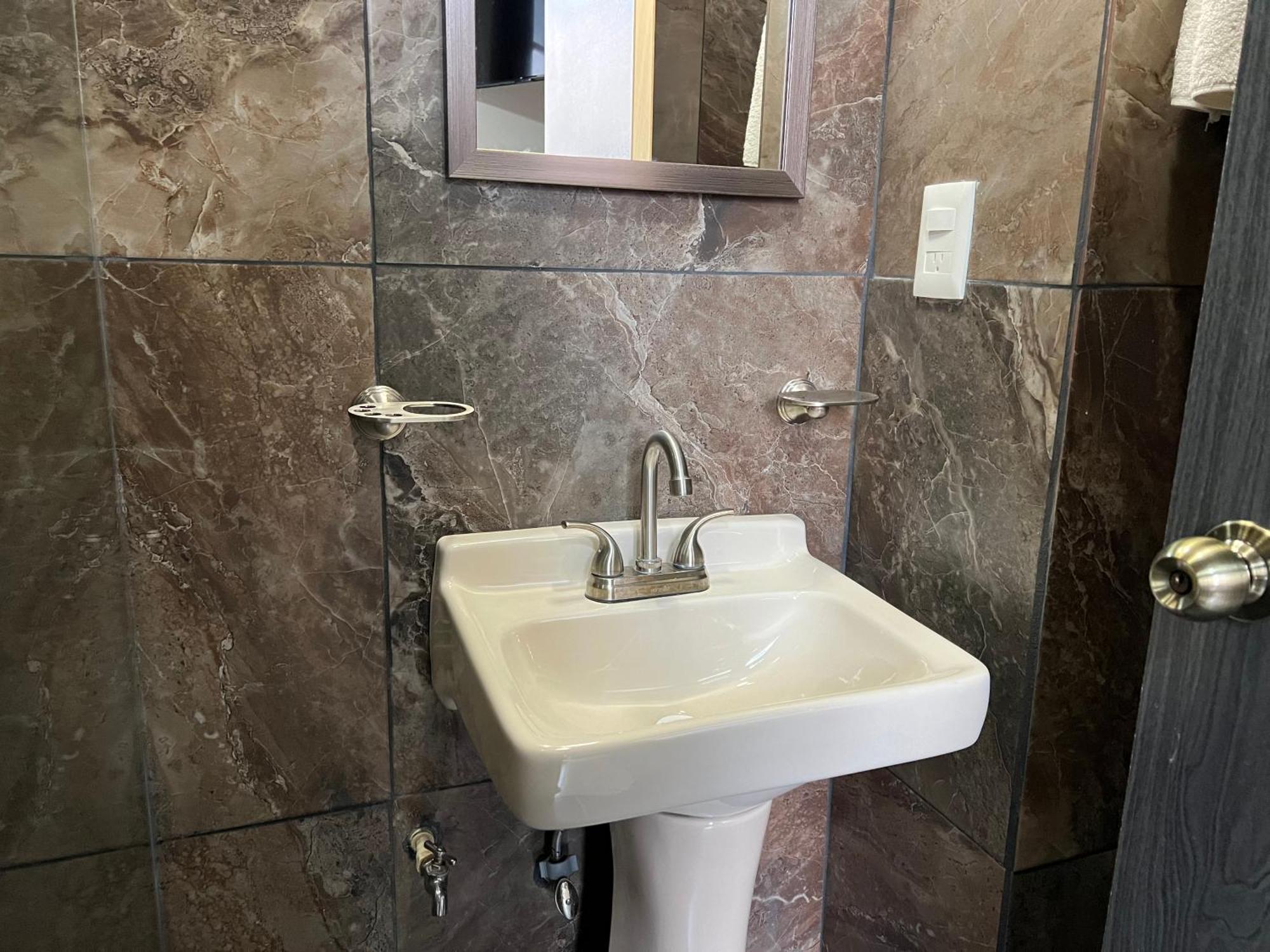 Ubicada A 1 Cuadra Del Parian En Centro Tlaquepaque Privada E Independiente Apartment Guadalajara