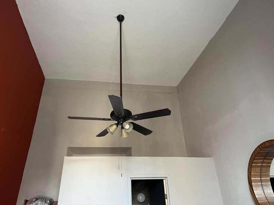 Ubicada A 1 Cuadra Del Parian En Centro Tlaquepaque Privada E Independiente Apartment Guadalajara