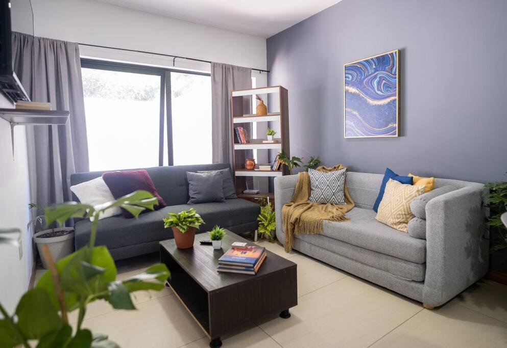 2 Habitaciones, 4 Camas, 2 Banos, Wi-fi, La Americana Apartment