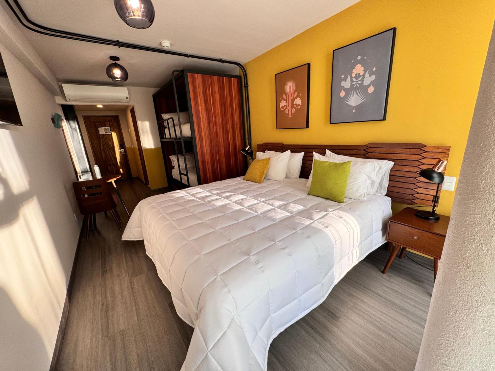 Hotel Ola Chapultepec 4*