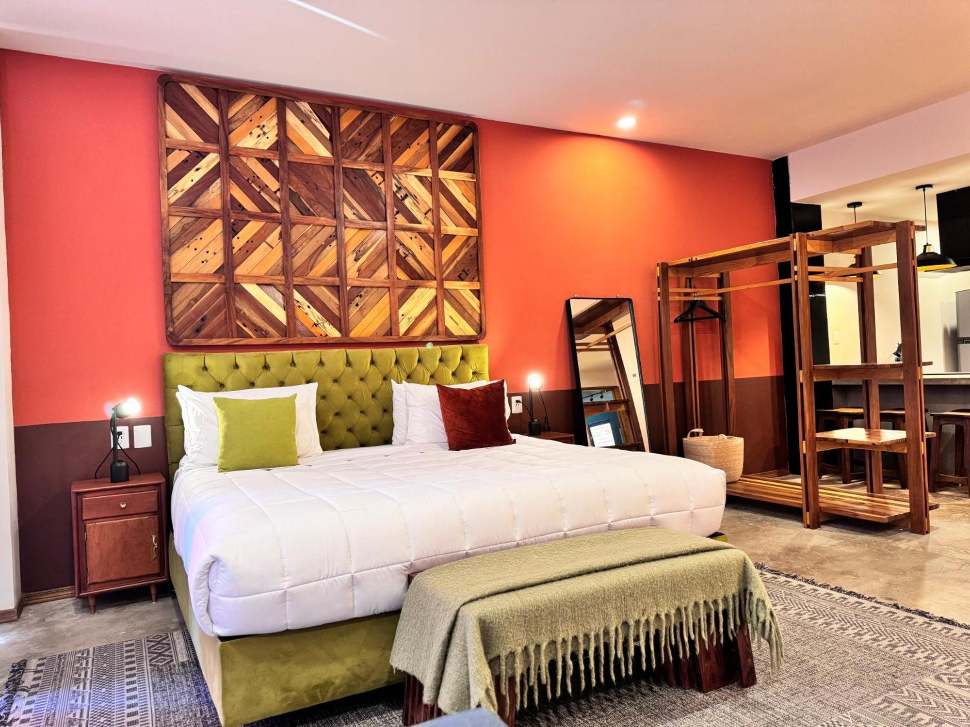 Ola Chapultepec Hotel 4*