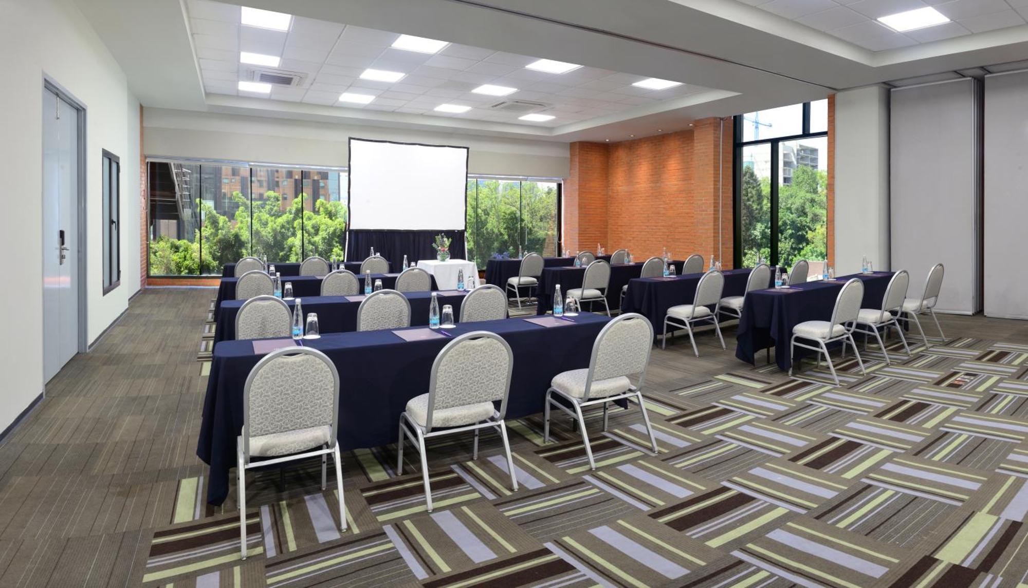 Country Club By Hnf Hotel Guadalajara